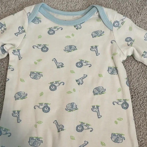 LittleMe 2pc Nightgown Lion Zoo Animal Print Strips Size 0-3mon - Picture 4 of 5